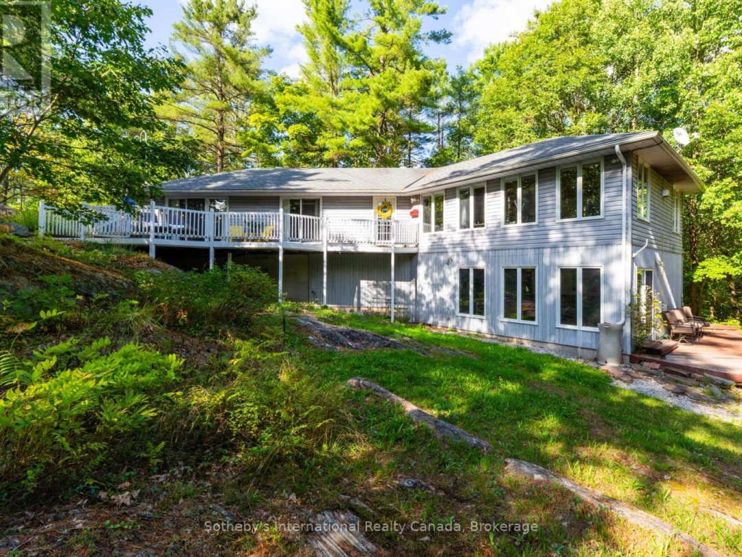 1060 NORTH KAHSHE LAKE ROAD, 