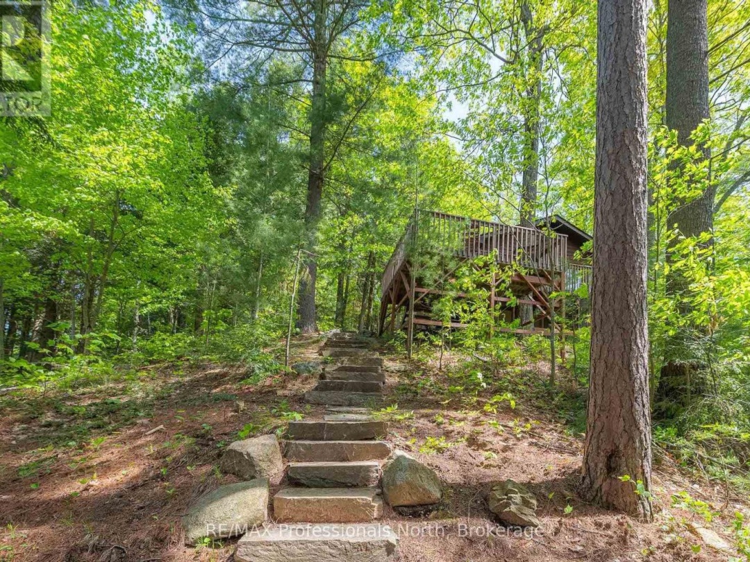 1023 Maiden Trail, Bob Lake