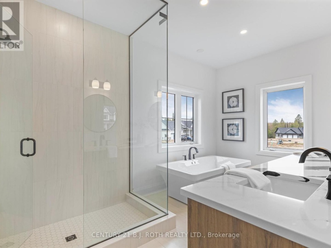 8 CLYDESDALE COURT, 