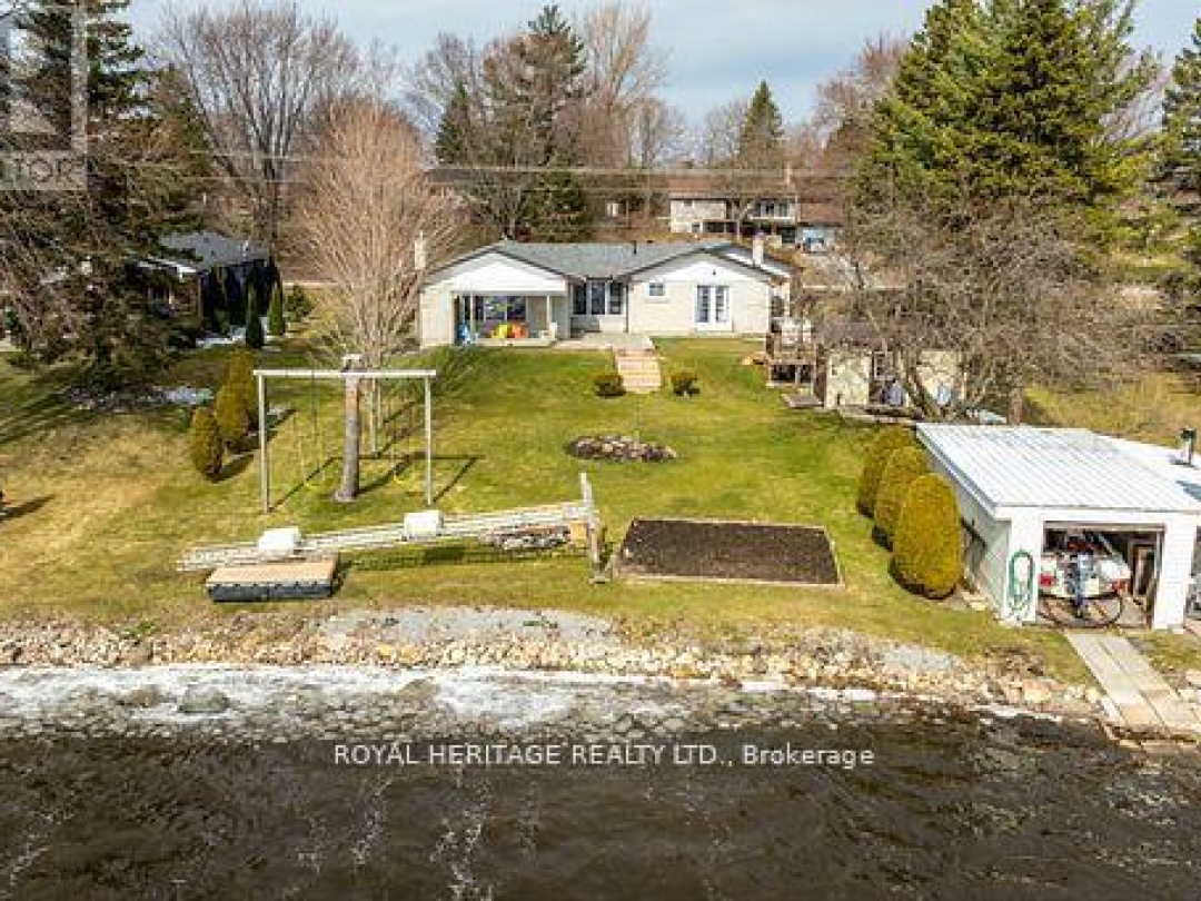 111 Beehive Drive, Sturgeon Lake