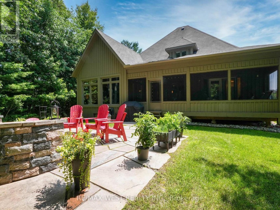 8 WESTWIND COURT, 