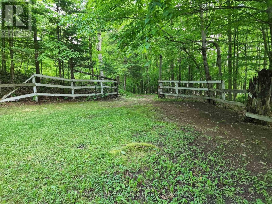 1386 SOUTH PORTAGE ROAD, 