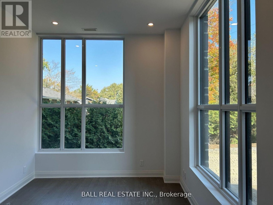 116 - 99 LOUISA STREET, 