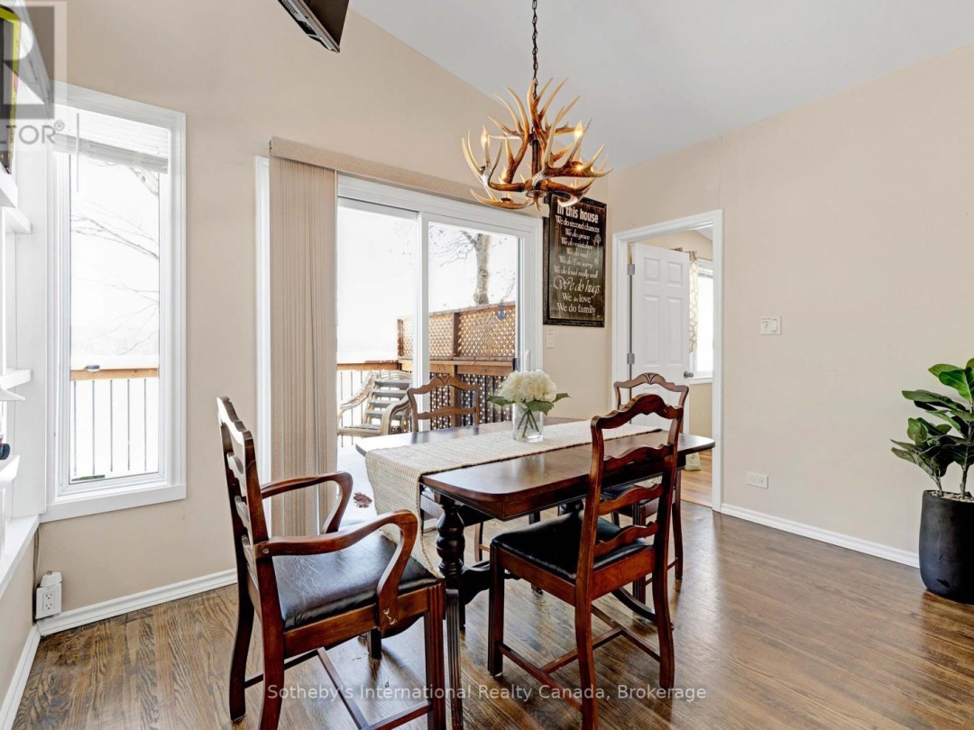 1028 Hillcrest Lane, Halls Lake