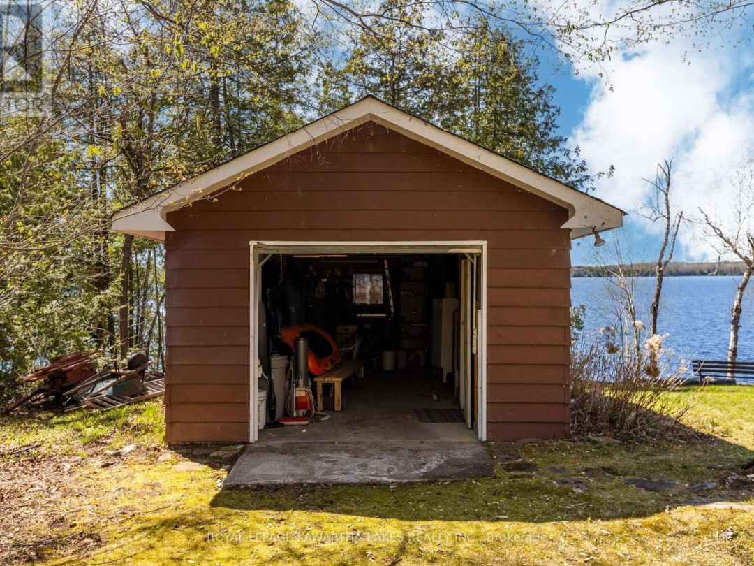 194 Rustic Trail, Four Mile Lake