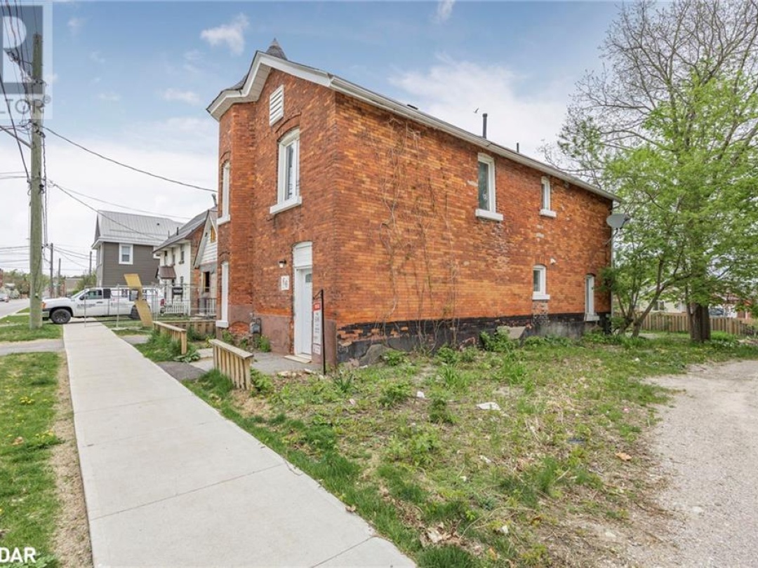 66 Matchedash Street S, Orillia