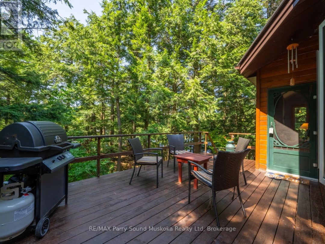 18 Meharg Drive, Manitouwabing Lake