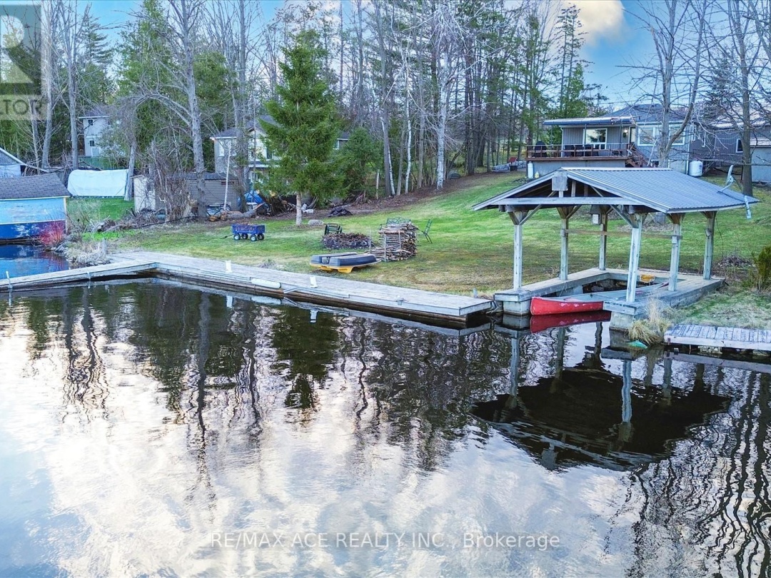 1308 Portage Road, Mitchell Lake