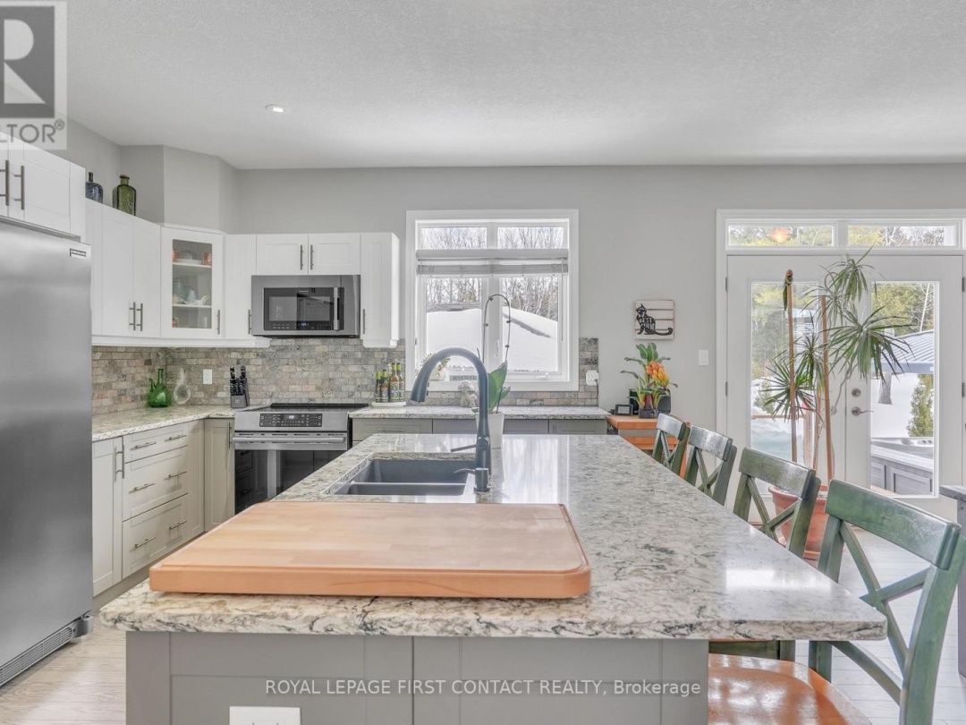 5 Charlie Rawson Boulevard, Georgian Bay
