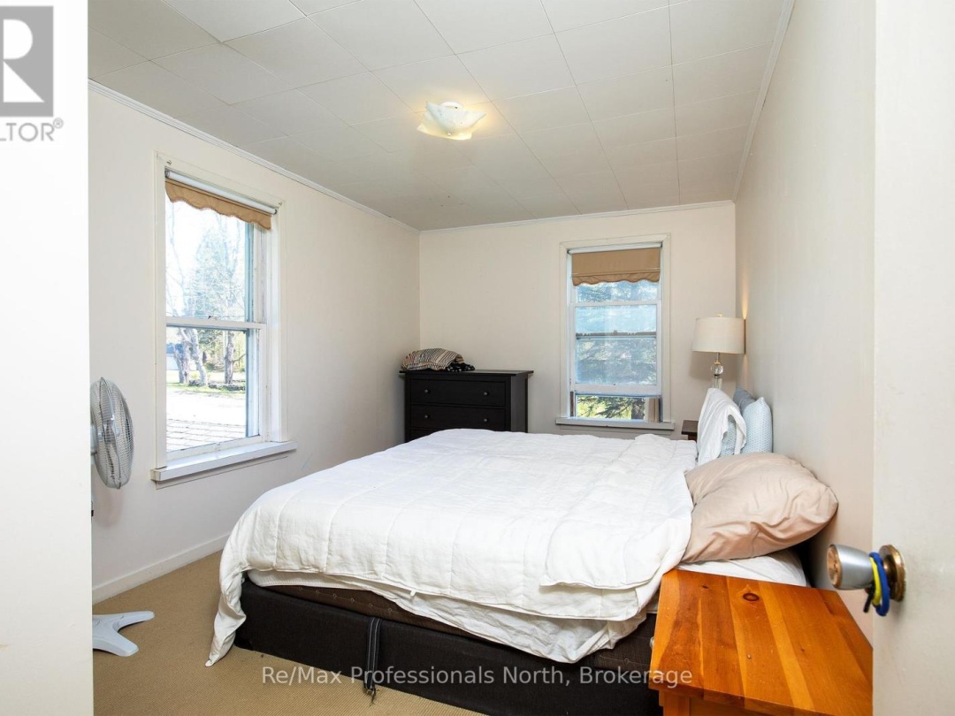 145 Front Street, Lake Muskoka