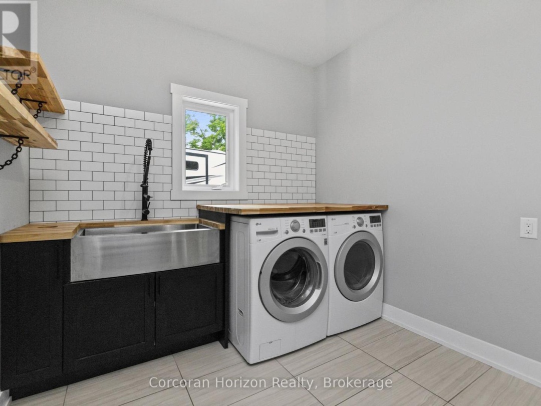 12 REIDS RIDGE, 