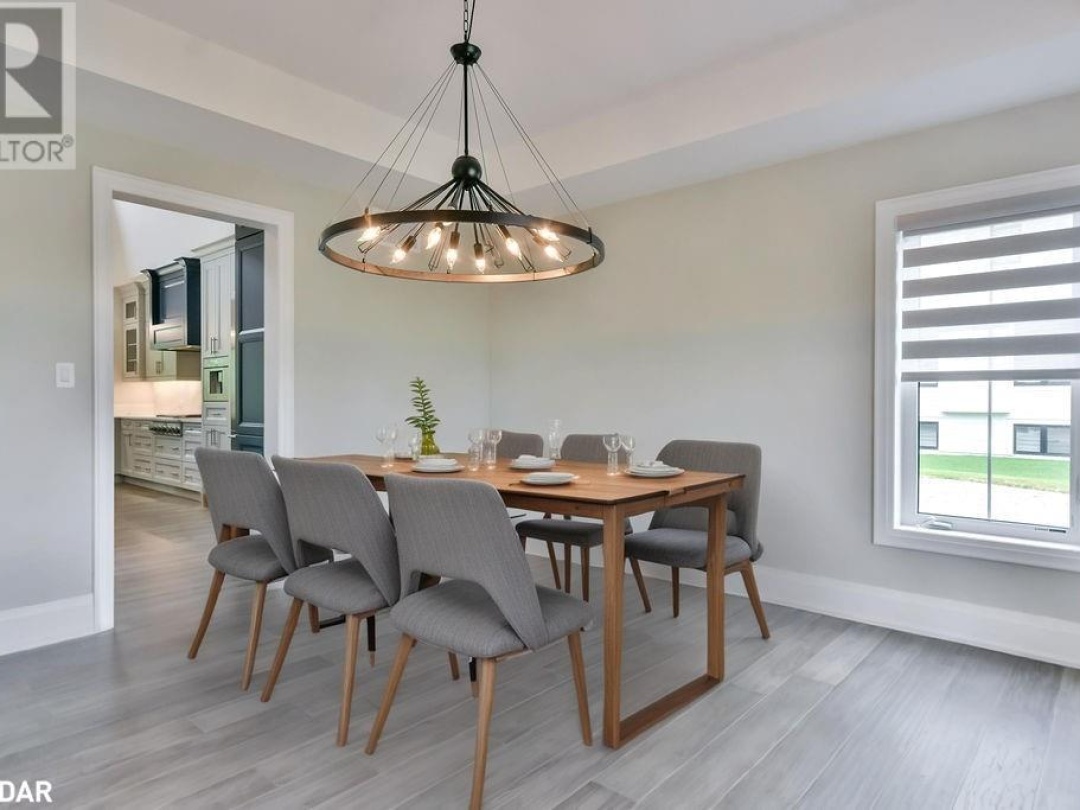 4 CLYDESDALE Court, 