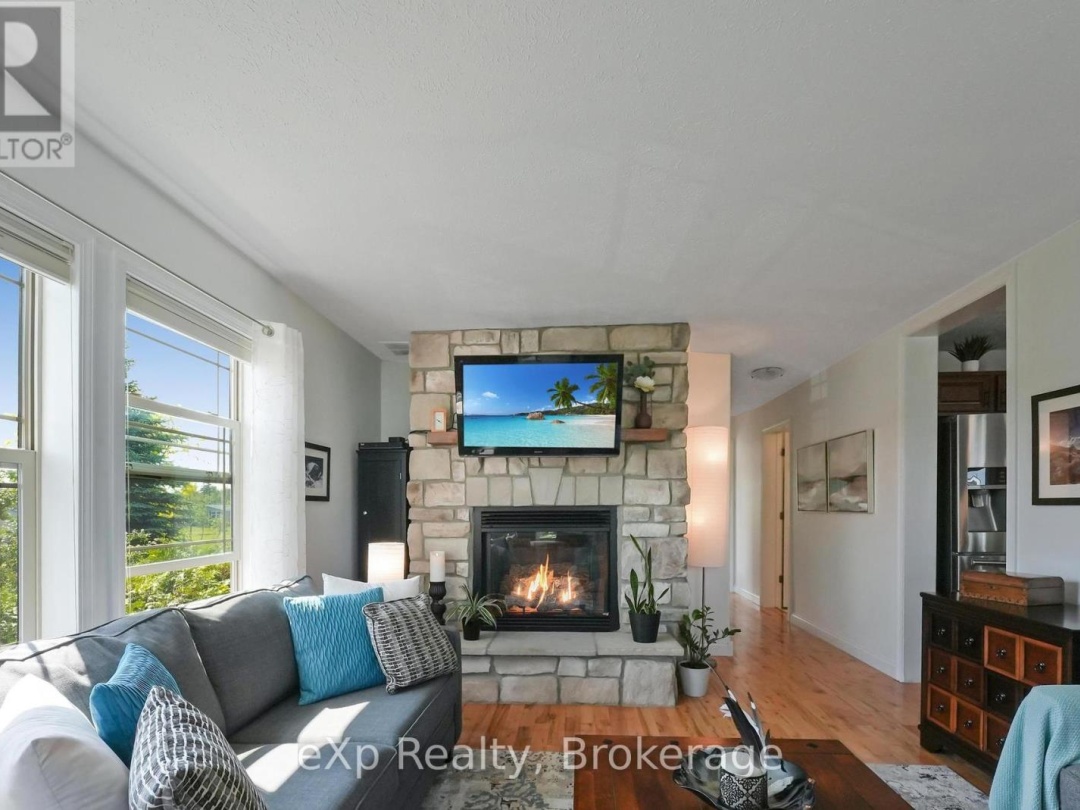 53 CREEKSIDE CIRCLE, 