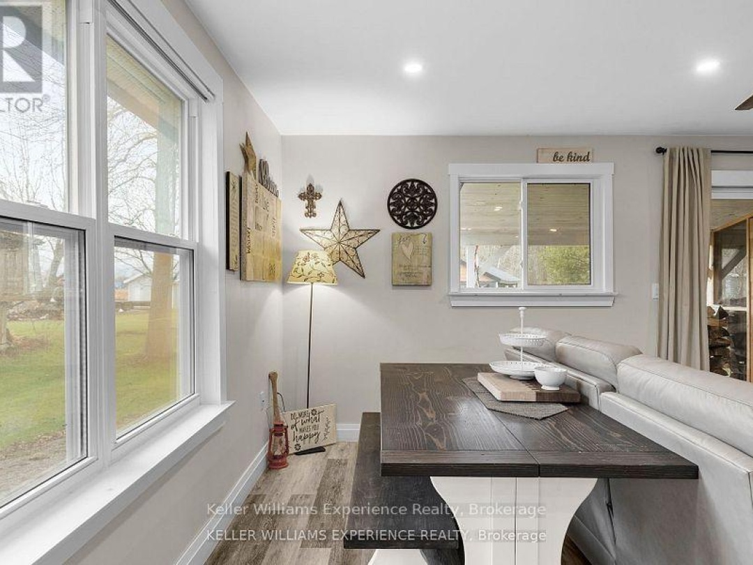4027 Glen Cedar Drive, Lake Simcoe