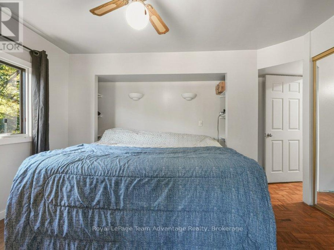 18 HORSESHOE LAKE ROAD, 