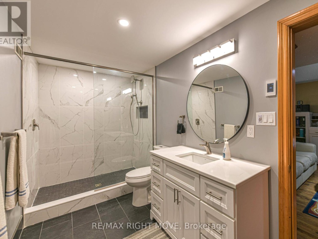 1892 CARRIAGE COURT, 