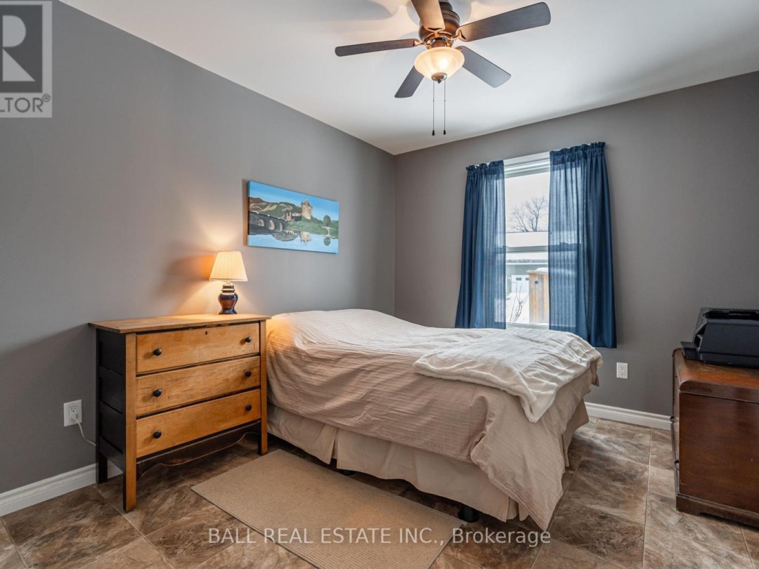 35 Elder Street, Sturgeon Lake