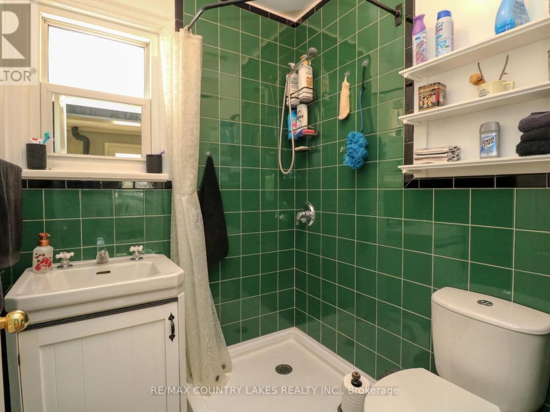 15 Nancy Avenue, Brock (Beaverton)