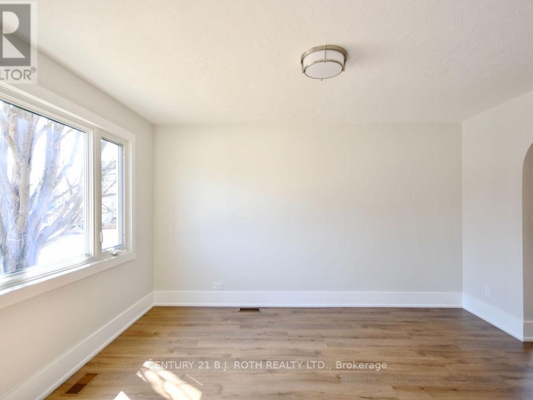 316 Nottawasaga Street, Orillia