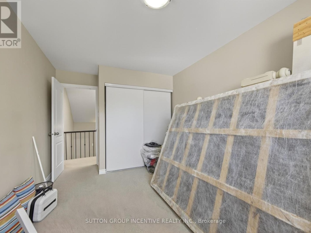 36 - 12 LANKIN BOULEVARD, 