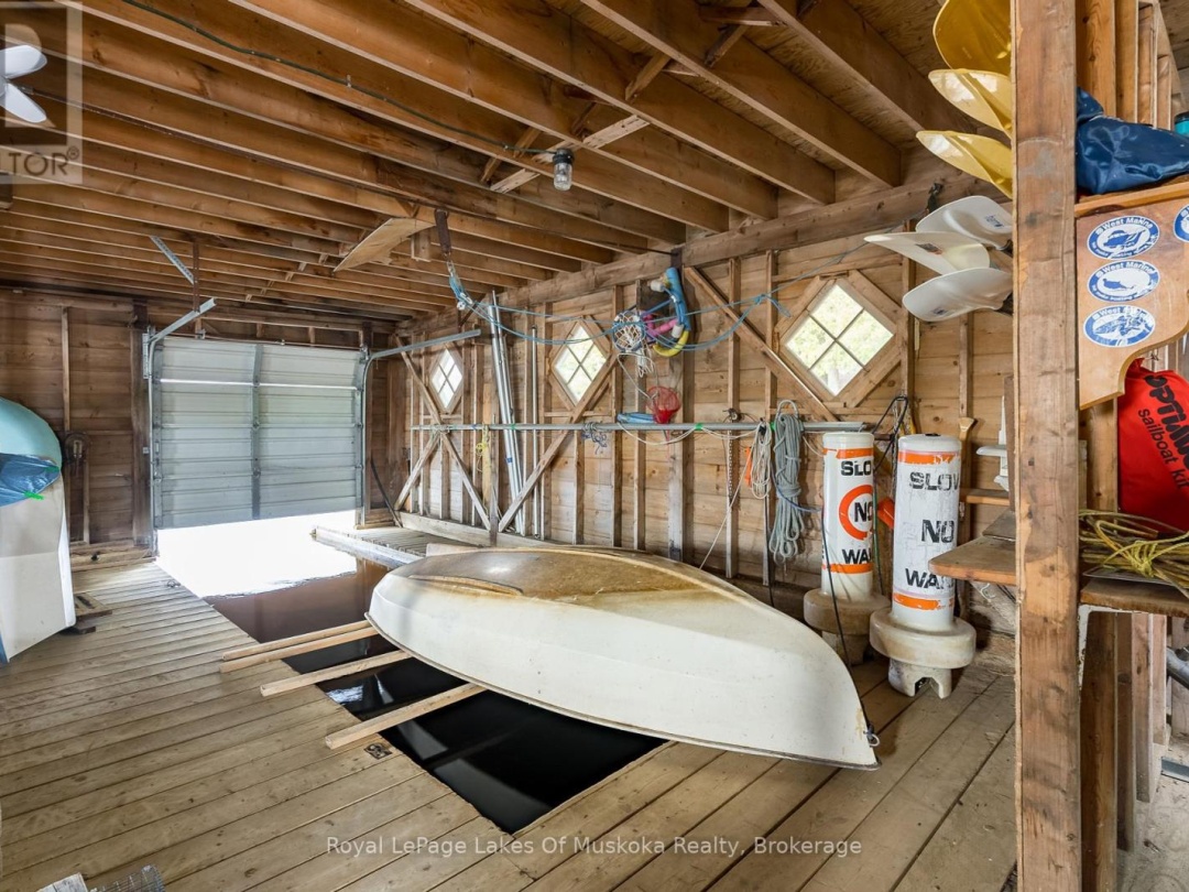 928 Jones Lane, Fairy Lake