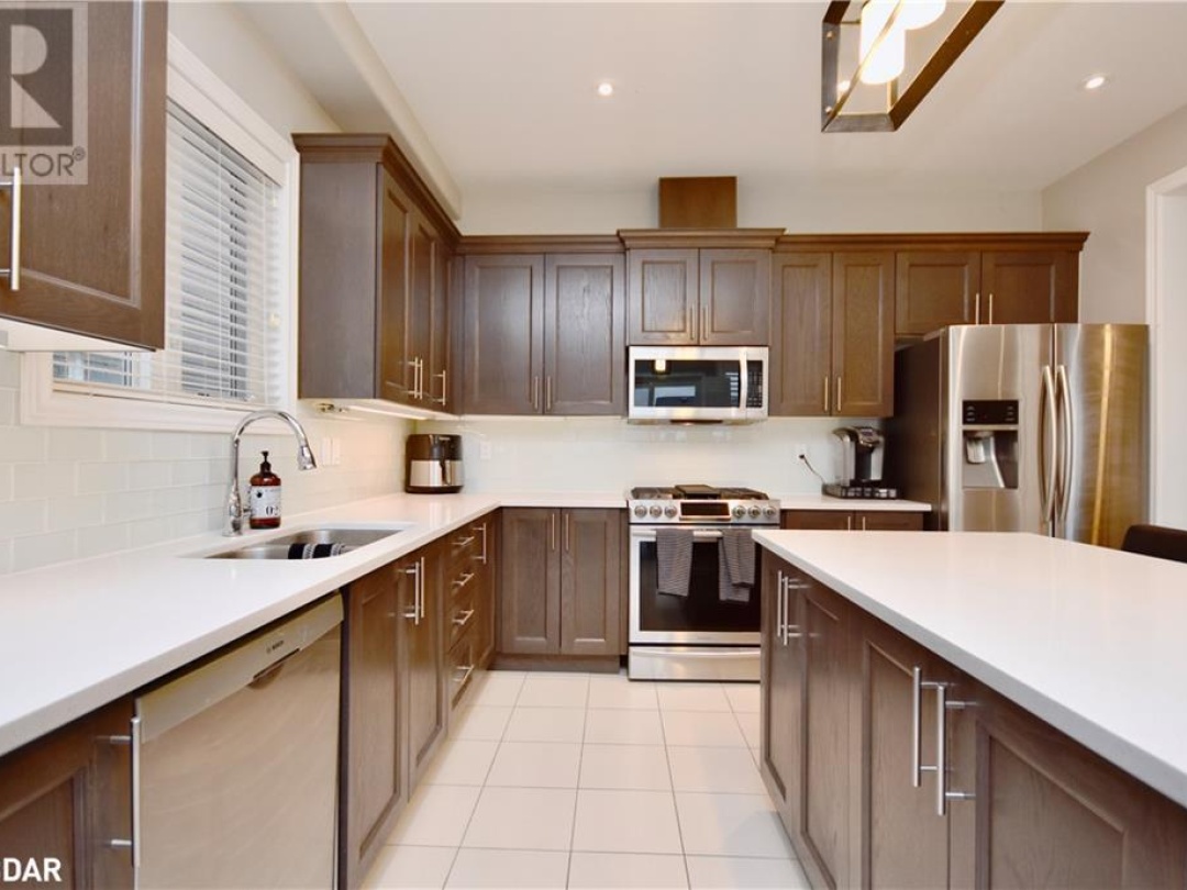 3089 EMPEROR Drive, 