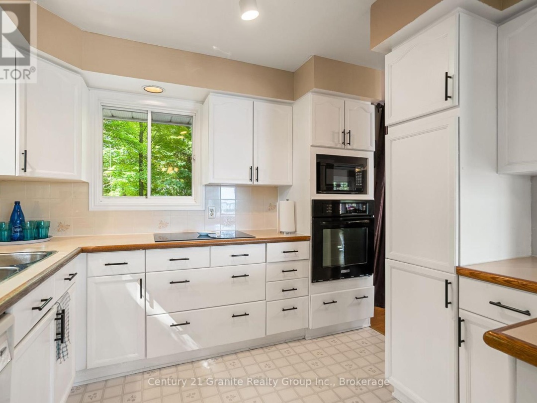 122 SUTER DRIVE, 