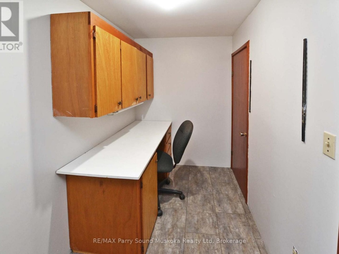 17 19 Church Street, Parry Sound