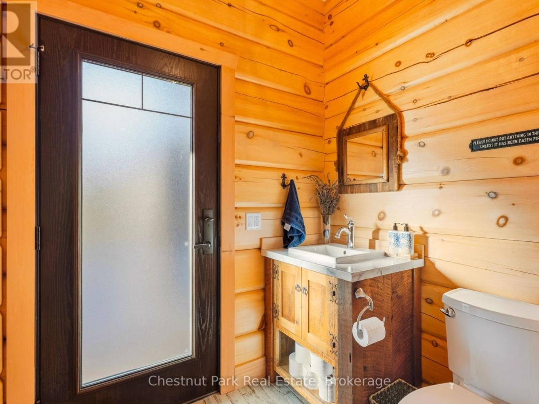 1 - 1763 NORTH MULDREW LAKE ROAD, 