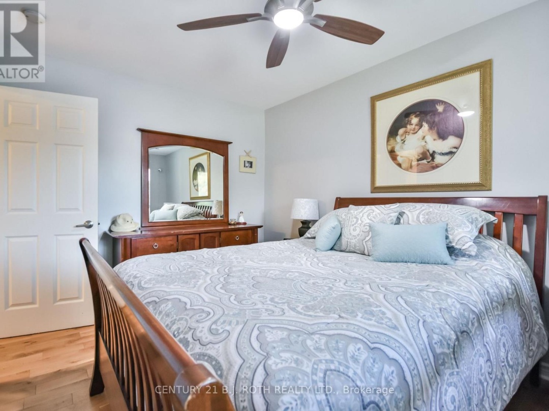 3371 LAKE ST. GEORGE BOULEVARD, 