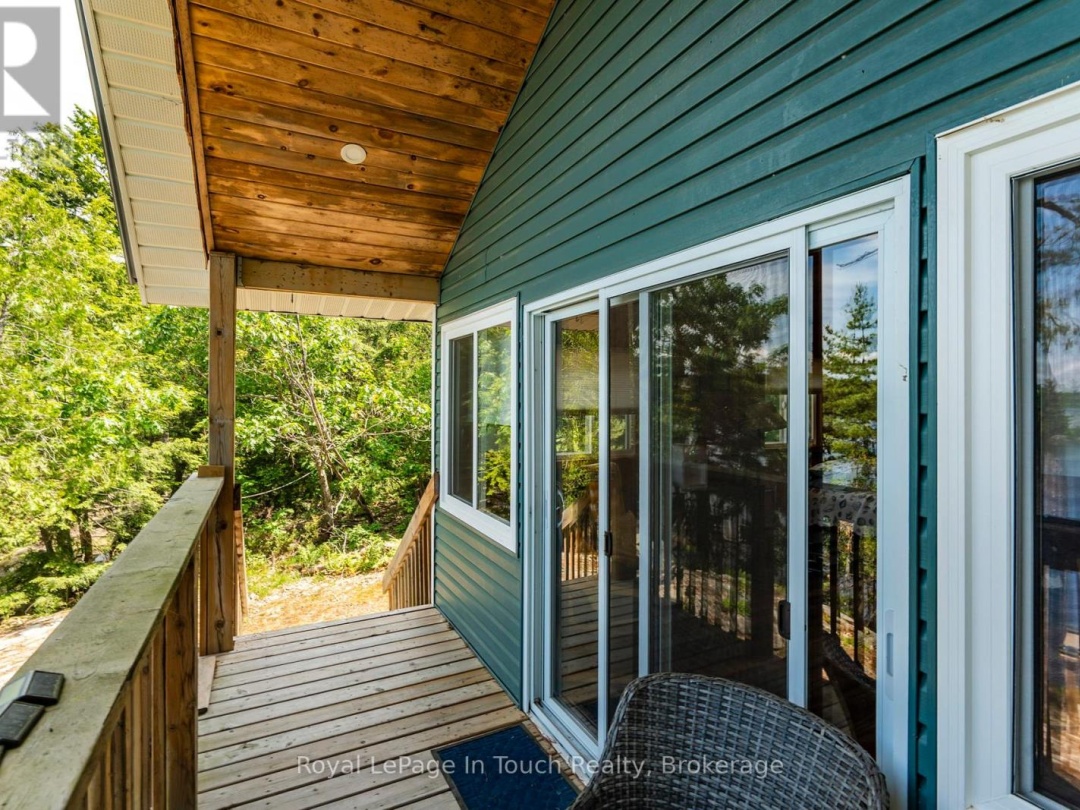 4 IS 270 GEORGIAN BAY ISLAND, 