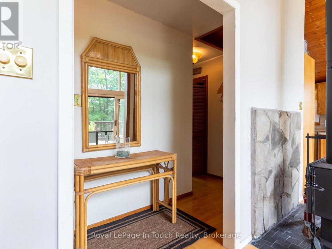 3098 ISLAND 1040, 