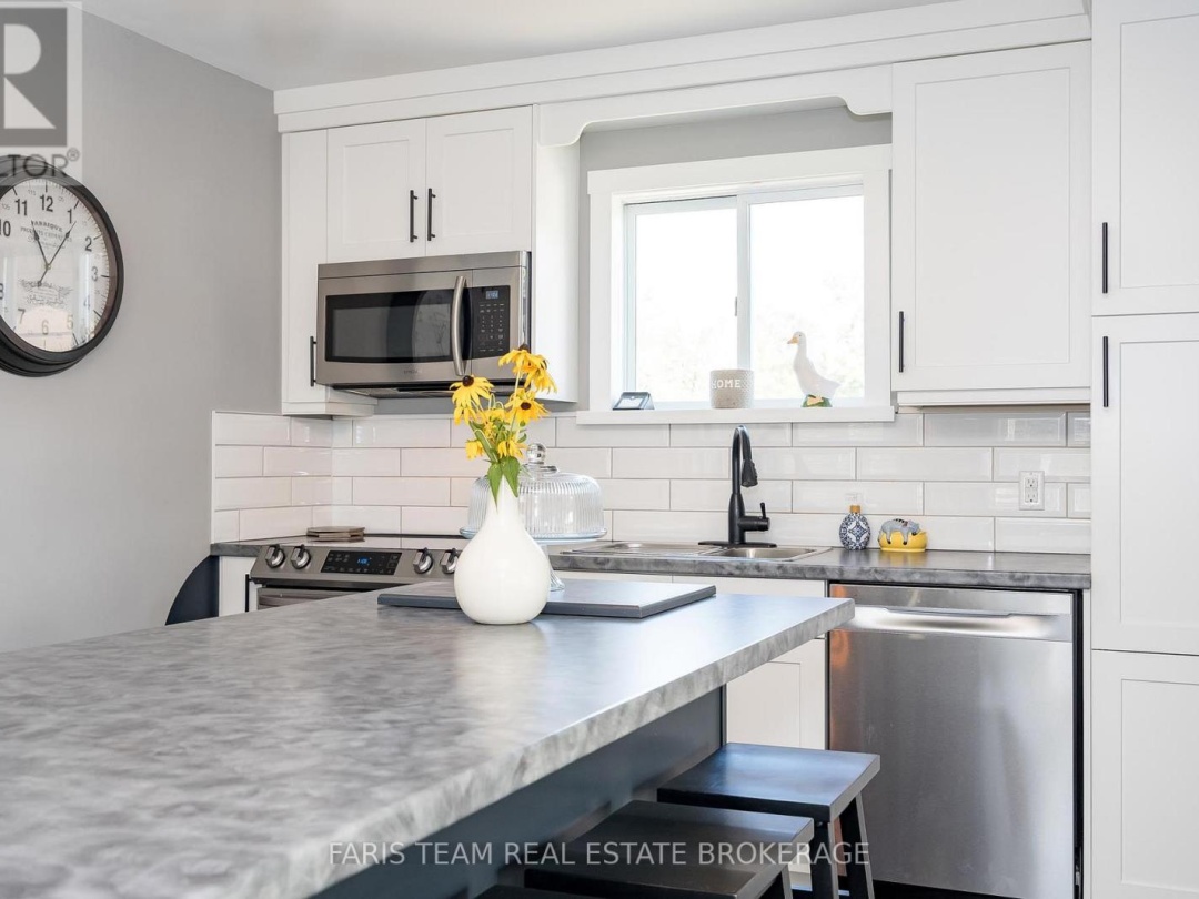 57 PORT SEVERN ROAD N, 