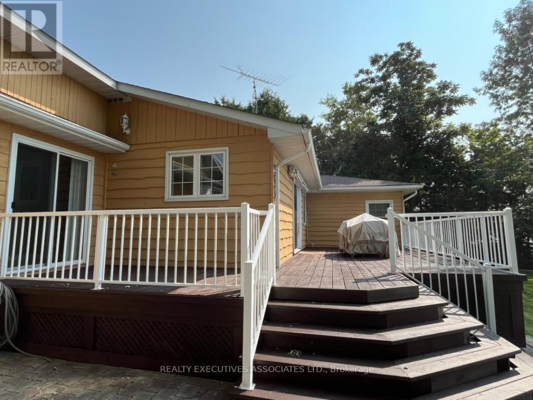 22 Lakeview Boulevard, Lake Scugog