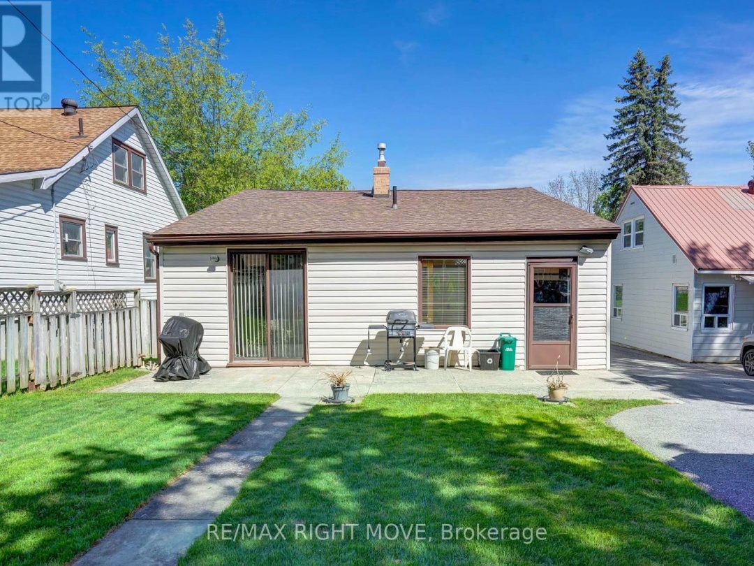 22 Albany Avenue, Orillia