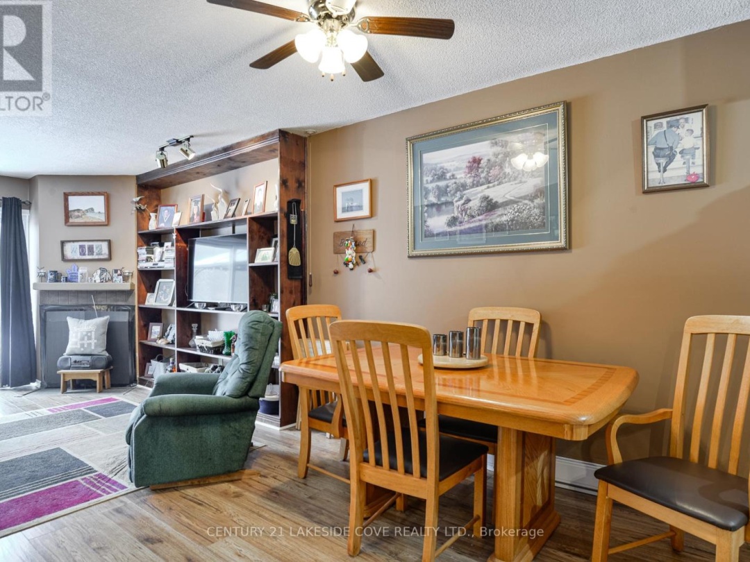 15 - 71 LAGUNA PARKWAY, Lake Simcoe
