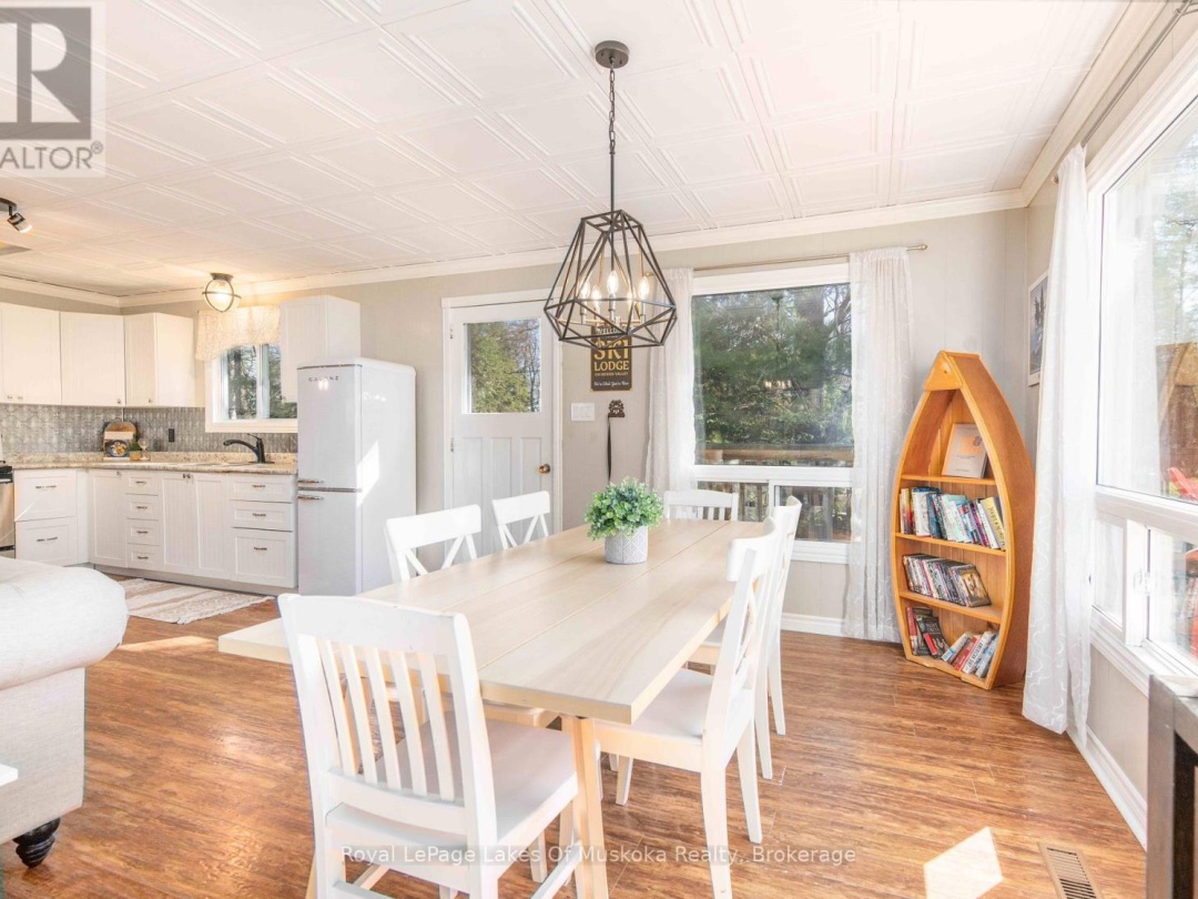 1582 Skyline Drive, Peninsula Lake