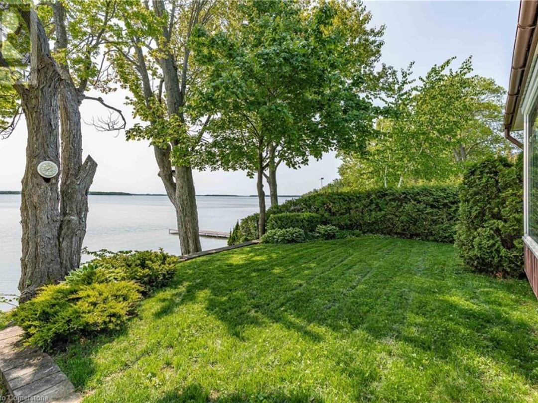 2703 LAKESIDE Drive, 