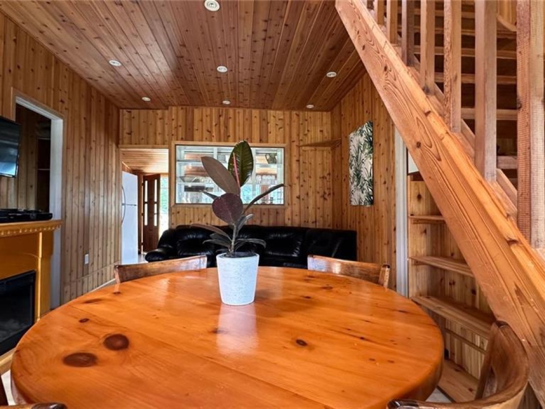 7 Ridge Avenue, Lake Simcoe