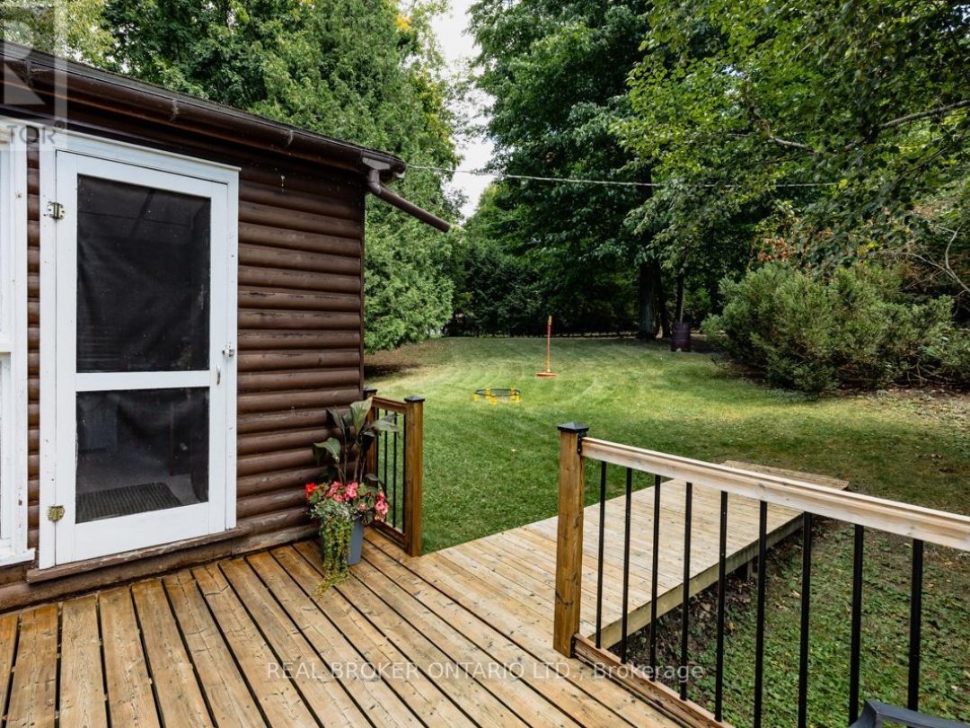 70 Ivy Lane, Lake Simcoe
