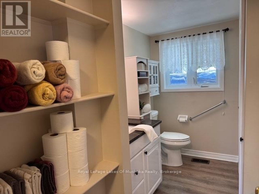 1019 Lakeshore Road N, Leech Lake