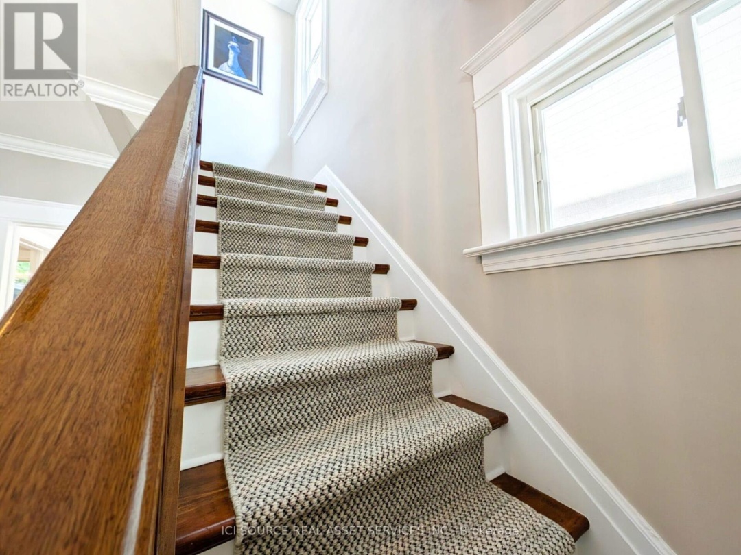 260 COLBORNE STREET W, 