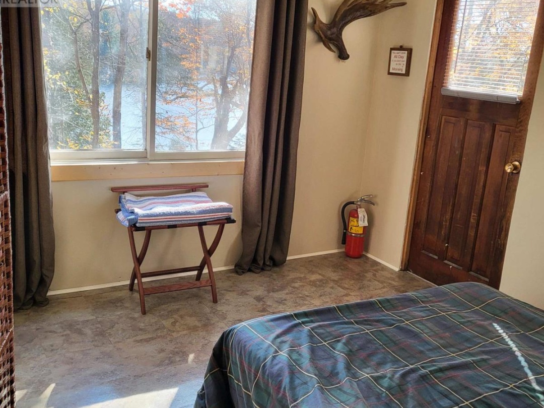 550 Shawanaga Lake, Shawanaga Lake