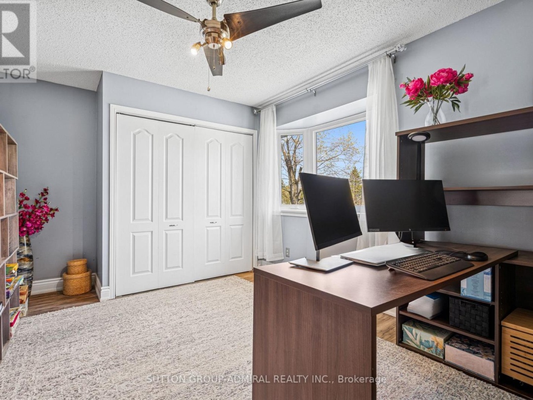 35 - 21 LAGUNA PARKWAY, 