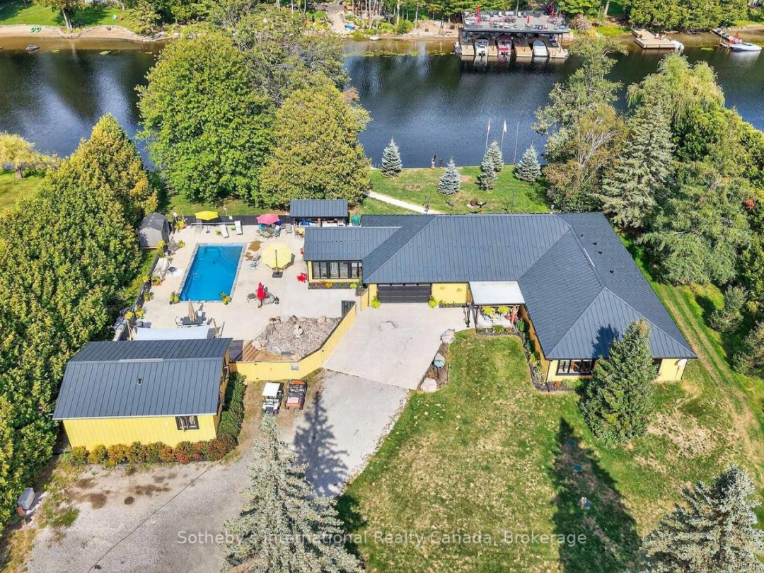 1082 BEAUMONT FARM ROAD, 