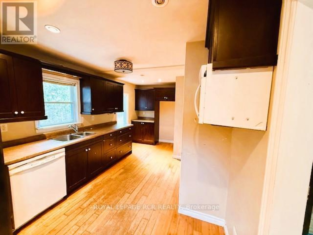 89 TOWN LINE ROAD W, 