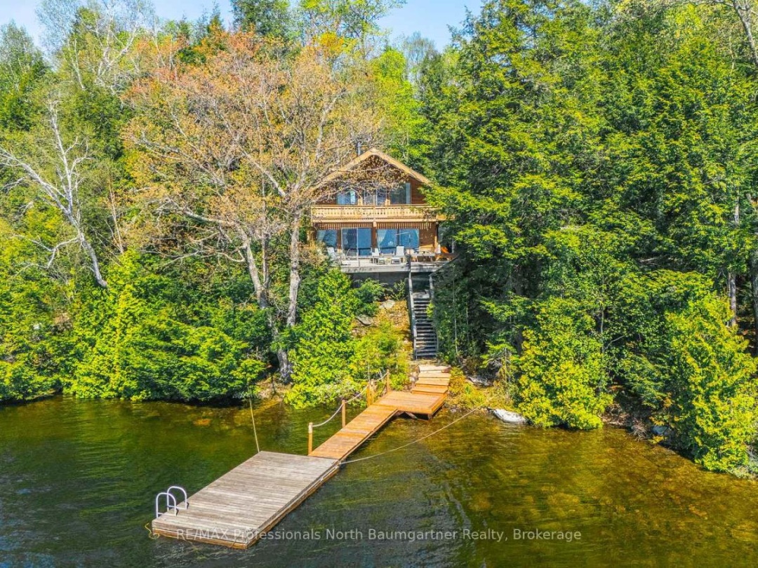 6469 Kennisis Lake Road, Kennisis Lake