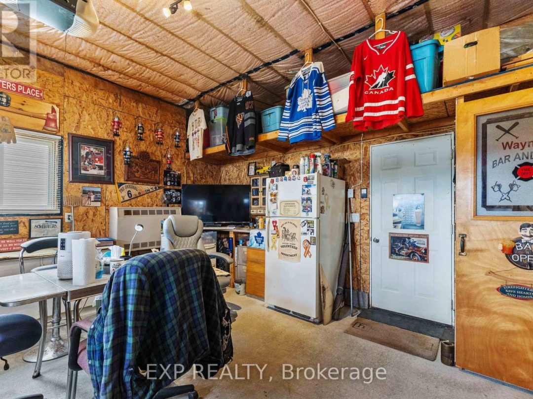 56 CREEKSIDE CIRCLE, 