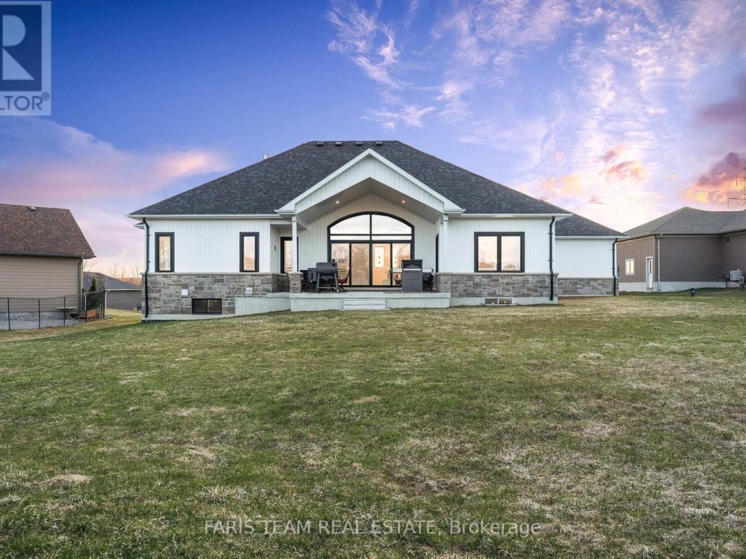 5 Breanna Boulevard, Oro-Medonte (Prices Corners)