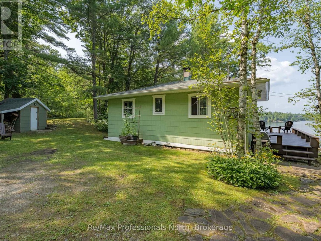 1020 Road 2000, Muldrew-south Lake